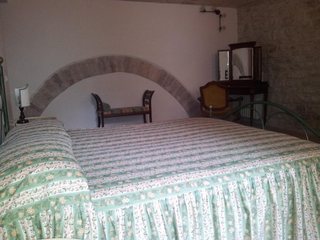 Residenza Sant'Agnese Bed and Breakfast Asís Habitación foto