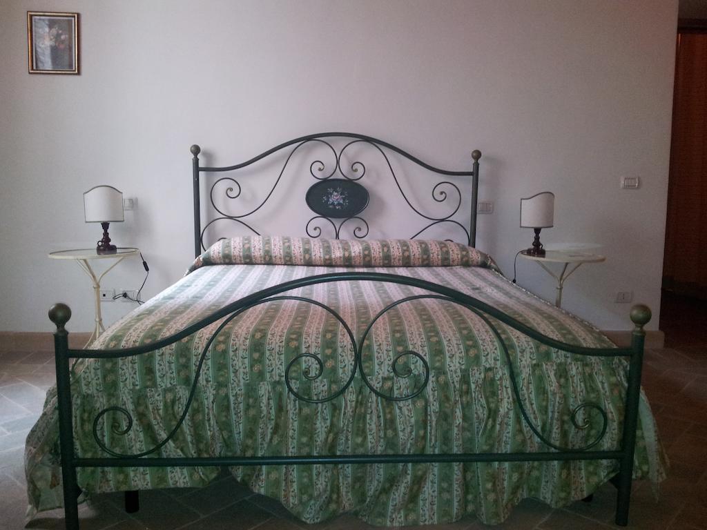 Residenza Sant'Agnese Bed and Breakfast Asís Habitación foto